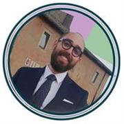 Insegnante Photoshop con 10 anni di esperienza in ambito televisivo. Corso base e avanzato. Non è necessaria alcuna conoscenza pregressa, adatto a tutti, anche alle prime armi.