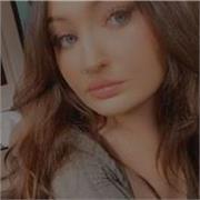 I give private lessons tailored to your needs, helping to fill in gaps in learning or strengthen knowledge you already possess. 