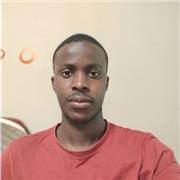 Professeur donnant des cours de français pour collège.