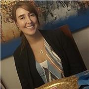 Profesora especializada en educación preescolar y primaria con experiencia en colegios, clases particulares online o virtuales