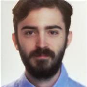 Profesor de programación que puede orientarte desde llo básico como el pseudocódigo o tus primeros programas en los lenguajes más usados hasta la comprensión de por ejemplo la programación orientada a objetos.