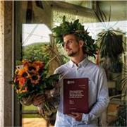 Neo laureato in biotecnologie offre ripetizioni di chimica, biologia e matematica a studenti delle medie e delle scuole superiori