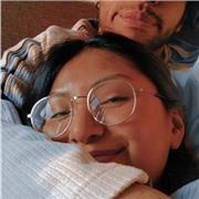 Profesor que ha vivido en países de habla inglesa y ha enfocado su tiempo al perfeccionamiento del ingles y de los conocimientos filosóficos