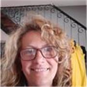 Fashion design con riutilizzo e riciclo di capi unici