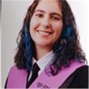 Profesora titulada en Psicología con 4 años de experiencia dando clases en todos los niveles. 