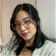 Profesora de apoyo especialista en clases de inglés