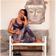 Profesora de yoga y meditación con experiencia. Practicamos yoga  terapéutico o intenso según las necesidades del alumno. 