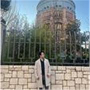 Profesor de español para extranjeros apto para todas las edades y niveles.