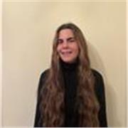 Me encanta la literatura, y la lengua castellana. Además que me encanta pasar tiempo con niños. 