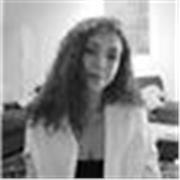 Profesora nativa de lengua y cultura italiana con sólida formación académica en Historia del Arte y Didáctica. 