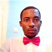 Je donne des cours de français en ligne et face à face.