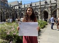 Disponibile per lezioni di inglese sia per ragazze/i che adulti