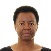 Soy profesora titulada en Lengua Portuguesa, Literatura y Lengua Inglesa, con más de dos décadas de experiencia comprobada.