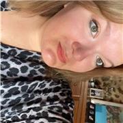 Étudiante ayant fait une prépa scientifique ????? , je souhaite aider dans les devoirs.