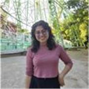 Profesora de quimica y farmacia, responsable y dinamica