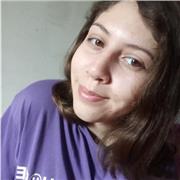 Profesora de diseño grafico imparte clases para todas las edades