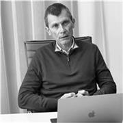 Propongo incontri individuali e di gruppo sul miglioramento professionale nella trattativa commerciale, e gestione delle reti.