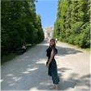 English and chemistry tutor. Teaches students of all ages