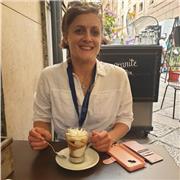 Hello! Do you love languages? I teach Italian and English as a foreign language. All levels welcome!