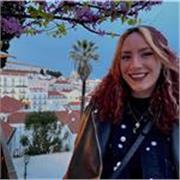 Proporciono la materia ajustada al nivel de cada alumno/a fomentando el interés mediante una enseñanza dinámica.
