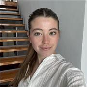 Soy estudiante de 3º de enfermería, y daría clases a niños de primaria y 1º y 2º de la ESO.