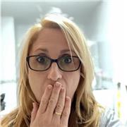 Profesora y traductora de inglés con años de experiencia doy clases para todas las edades y niveles