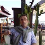 Profesor de español imparte clases para extranjeros