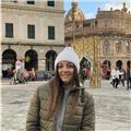 Ragazza di 20 anni cerca lavoro come insegnante di italiano per stranieri, diploma liceo linguistico e esabac