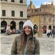 Ragazza di 20 anni cerca lavoro come Insegnante di italiano per stranieri, diploma liceo linguistico e Esabac