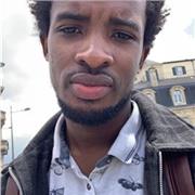 Étant étudiant en droit public, je souhaiterais vous accompagner de vos études et celles de vos proches afin qu’ils puissent réussir dans les meilleurs conditions