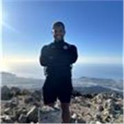 Profesor especializado en la mejora de técnica, resistencia y rendimiento en natación y/o clases de iniciación