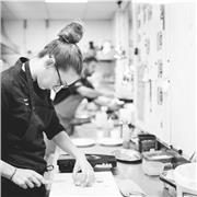 Clases presenciales de cocina. Mi nombre es Irene y llevo más de 10 años formándome con los mejores cocineros de toda España