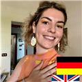 Madrelingua tedesca, laureata in lingue, impartisce lezioni di tedesco e inglese