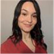 Profesora de inglés con 3 años de experiencia. Divulgadora de física.