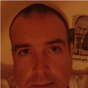 Englisch- und Deutschlehrer, der alle Altersgruppen und Themen unterrichtet