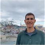Enseñó el idioma Español, tengo conocimiento de Inglés y de Francés