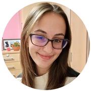 Soy una universitaria a la que le encantaría ayudar a algún peque con sus deberes del cole. Te apuntas?