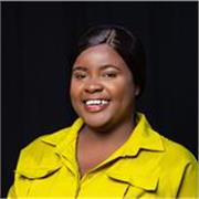 English tutor offering engaging lessons to children