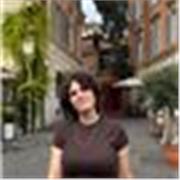 Profesora de Geografía e Historia apta para todas las edades.