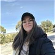 Docente de Educación Infantil y monitora de infantil y primaria,  para dar clase tanto infantil como primaria.