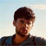 Laureando in Giurisprudenza alla Federico II impartisce ripetizioni di diritto per studenti di scuole superiori