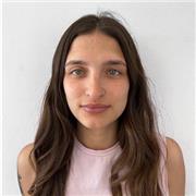 Persona calificada con paciencia y predisposición, buen manejo de niños, amable y paciente