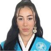 Me defino como una docente cercana, creativa y comprometida con el aprendizaje de cada alumno. 