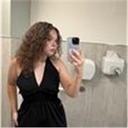 cerchi qualcuno che aiuti i tuoi figli per i compiti? Sono francesca ho 19 anni e sono pronta ad aiutare i vostri piccoli