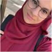 Salve sono Elena studentessa di lingue in ricerca di un lavoro 