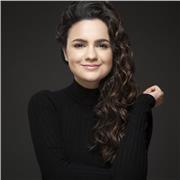 Profesora de Comunicacion, relaciones públicas y producción