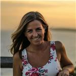Profesora de yoga y meditación ofrece clases para adultos y niños en lleida y alrededores. clases online o presenciales. puedo desplazarme