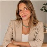 Doy clases particulares de inglés o cualquier materia. Estoy graduada en magisterio bilingüe, mención en inglés y con un máster en psicopedagogía