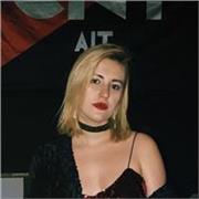 Profesora de Inglés con C1 acreditado así como de Español para extranjeros