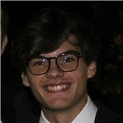 Laureato in ingegneria gestionale presso Politecnico di Torino